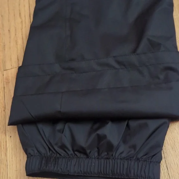 The North Face "Sally" Snow pants Size Medium   Black - Picture 5 of 8